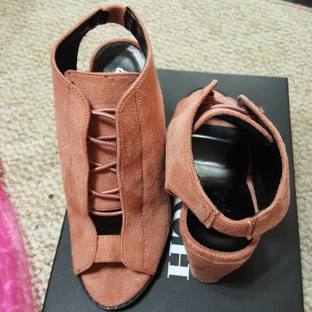 Brand new wedges